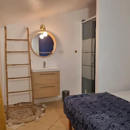 Сasa de vacaciones Maison En Duplex Dans Résidence à 400m De La