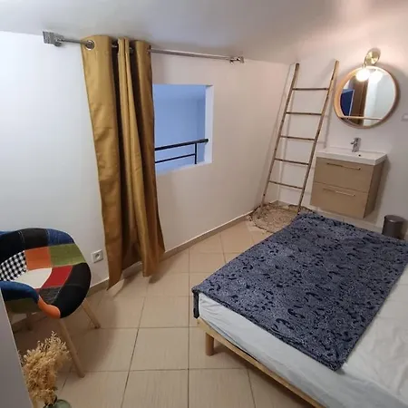 Maison En Duplex Dans Résidence à 400m De La *